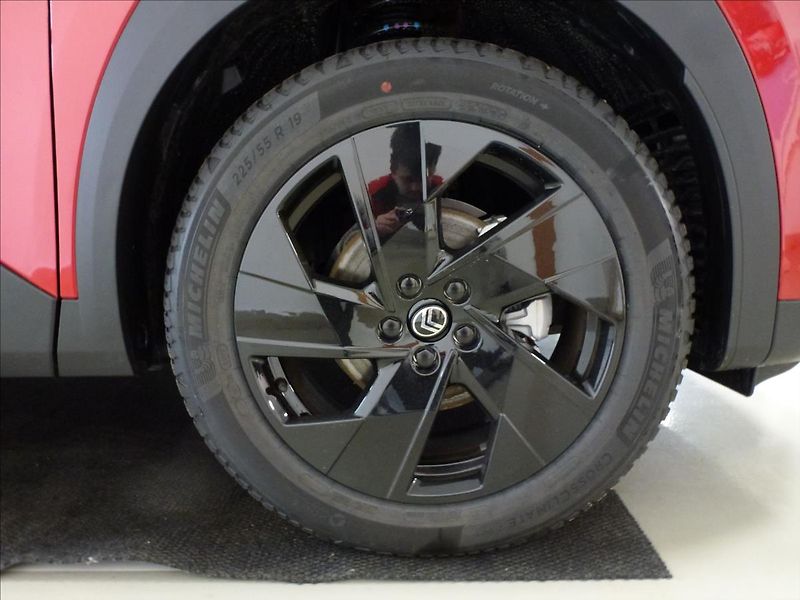 Citroën C5 Aircross 1,2 Hybrid 145k  PLUS - fotka 23 z 25