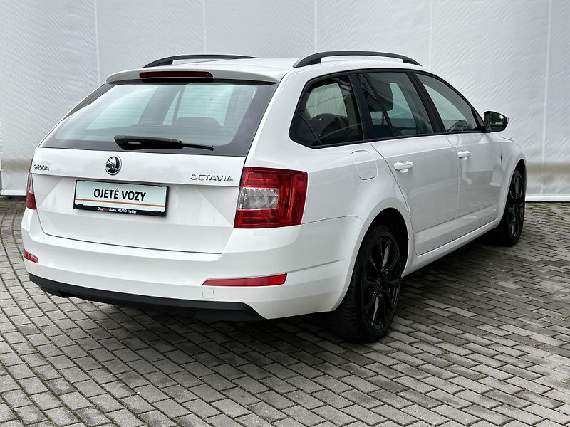 Škoda Octavia Combi 1.6 TDI ACTIVE Plus  81 - fotka 2 z 25