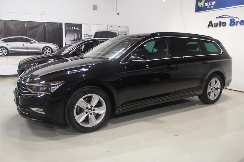 Volkswagen Passat (2021) 2.0TDI DSG Matrix display  - fotka 7 z 31