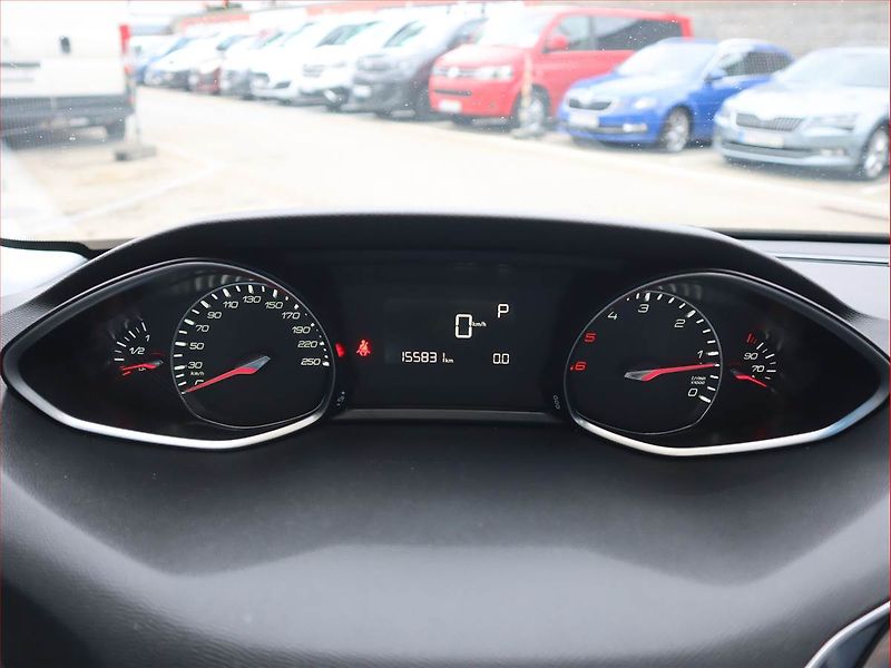 Peugeot 308 (2016) 2.0 BlueHDi, Automat - fotka 11 z 21
