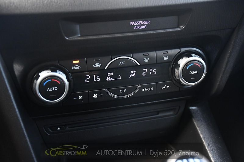 Mazda 3 2.0 SkyActiv-G120  - fotka 34 z 47