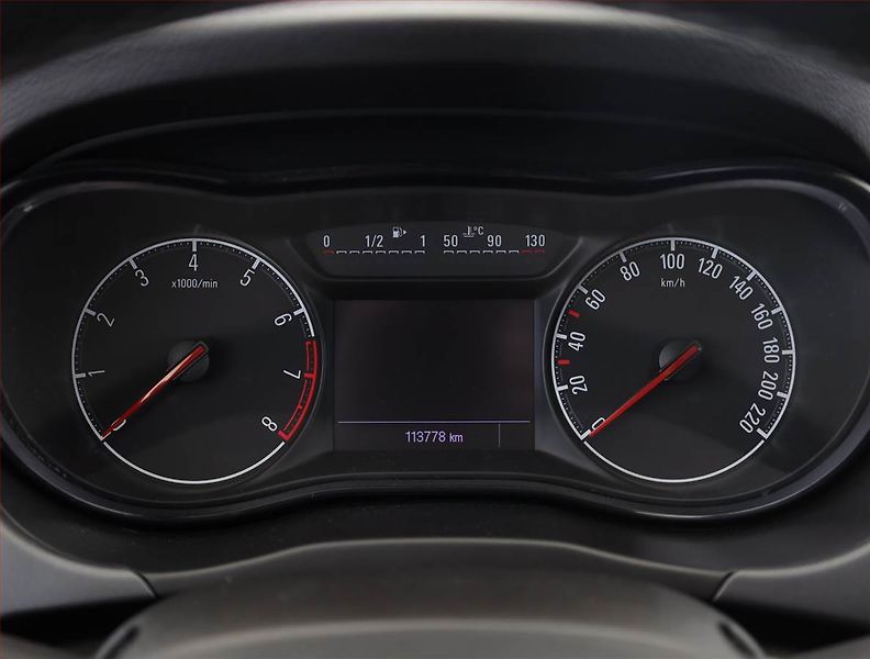 Opel Corsa (2016) 1.4 Turbo, Tempomat - fotka 9 z 16