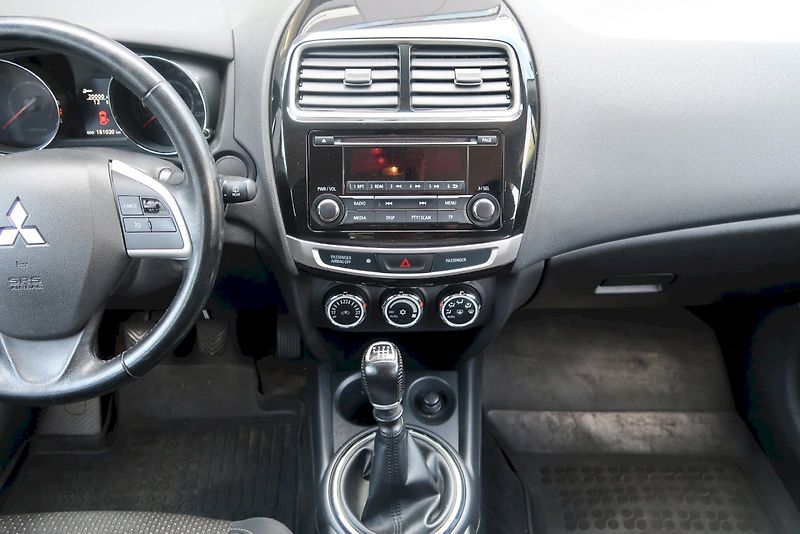 Mitsubishi ASX (2014) 1,8 Di-D 110 kW - fotka 21 z 26