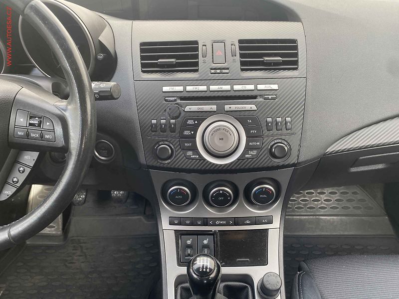Mazda 3 (2009) 2.2 MZR-CD, ČR, AC, xenon - fotka 12 z 17