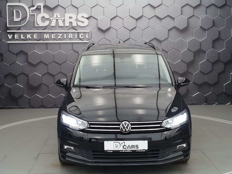 Volkswagen Touran 2.0 TDi, DSG, LED SVĚTLA - fotka 7 z 36