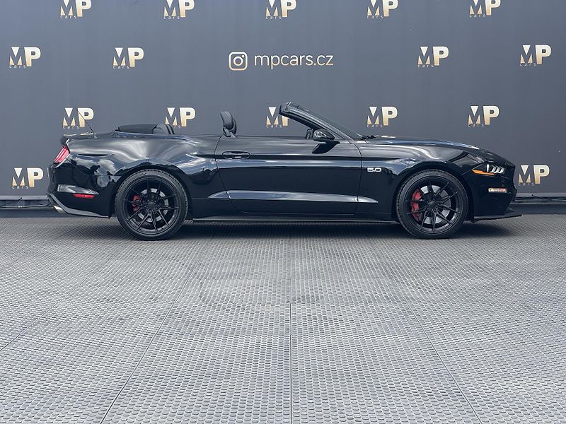 Ford Mustang (2018) Convertible 5.0Ti-VCT V8 GT - fotka 4 z 52