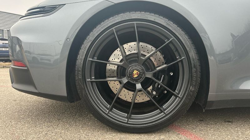 Porsche 911 Targa 4 GTS - fotka 11 z 30