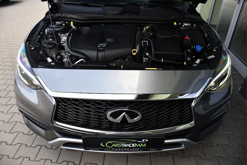 Infiniti QX30 220 CDI 4MATIC PANO ACC - fotka 48 z 52