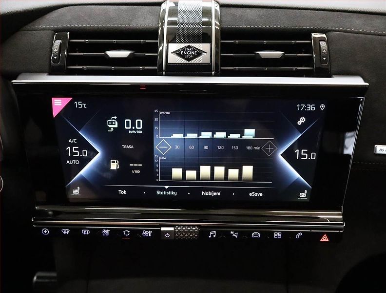 DS Automobiles DS7 Crossback (2021) E-Tense 4x4 - fotka 22 z 31