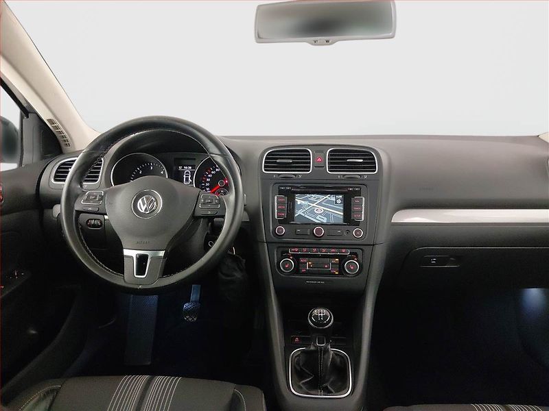 Volkswagen Golf (2013) 1.6 TDI, Serv.kniha, Navi - fotka 8 z 20