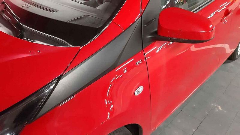 Toyota Aygo spadá do kategorie kompaktních miniaut, kterým se lidově říká nákupní taška.