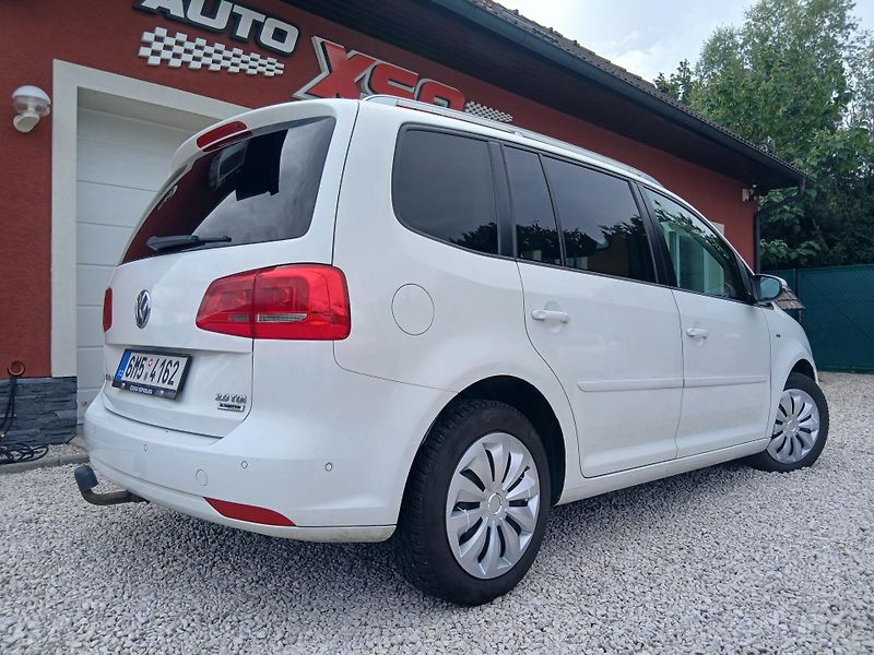 Volkswagen Touran 2.0 TDi - fotka 3 z 42
