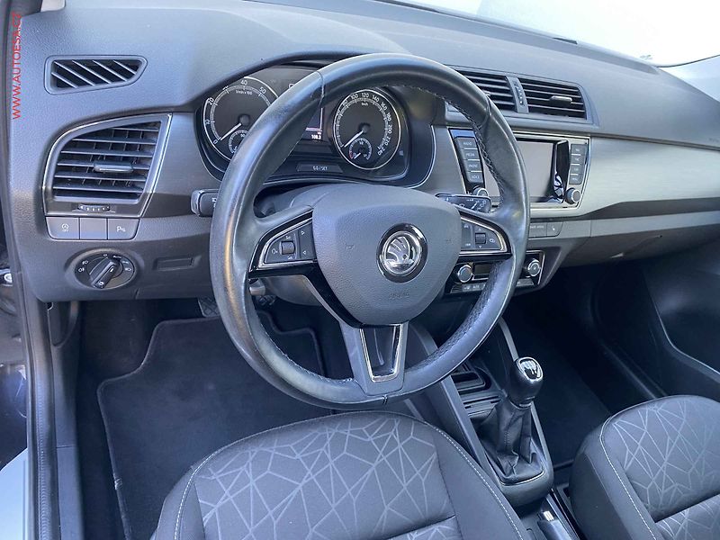 Škoda Fabia (2018) 1.0 TSi, Clever, navi - fotka 12 z 17