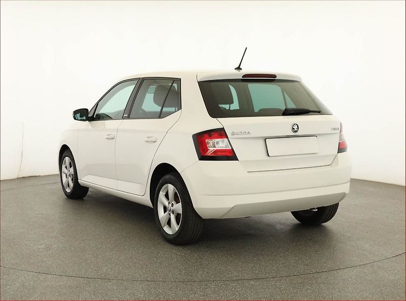 Škoda Fabia (2017) JOY 1.2 TSI, Serv.kniha - fotka 4 z 15