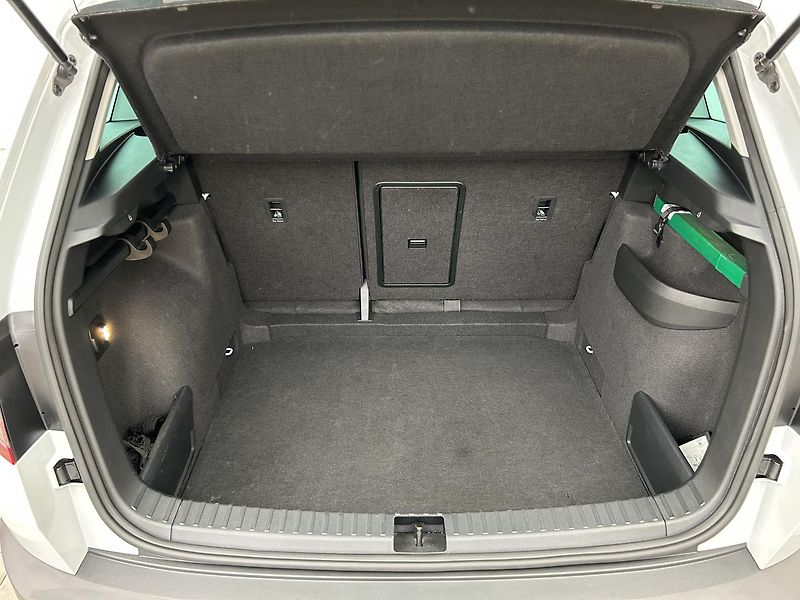Škoda Karoq 2.0 TDI 4x4 Style - fotka 31 z 32