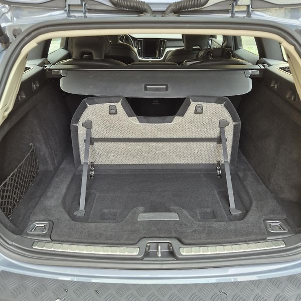 Volvo V60 (2021) Cross Country B4 Mild hybrid - fotka 7 z 26