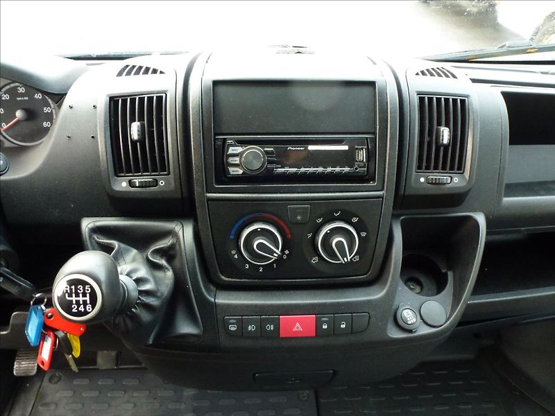 Fiat Ducato 3,0 CNG Možnost jako Obytný - fotka 33 z 50