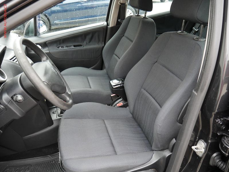 Peugeot 207 (2007) 1.4i, ČR - fotka 9 z 15