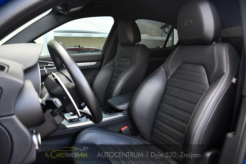 Alfa Romeo Stelvio 2.2 Diesel 16V 154kW VELOCE Q4 - fotka 11 z 53