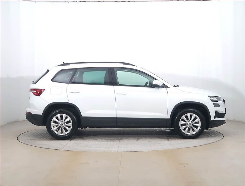 Škoda Karoq (2024) Fresh 1.5 TSI - fotka 6 z 21