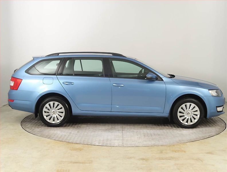 Škoda Octavia (2016) 2.0 TDI, 4X4, Serv.kniha - fotka 6 z 14