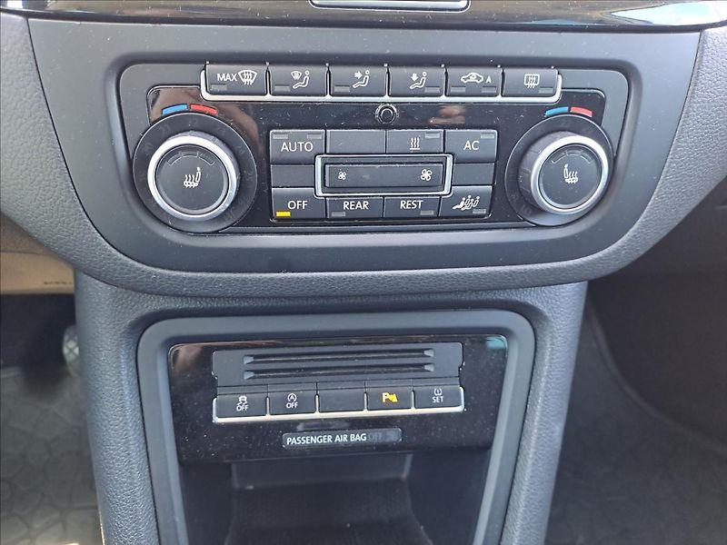 Seat Alhambra 2,0 TDI - fotka 16 z 17