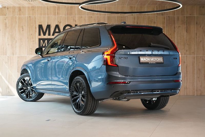 Volvo XC90 B5 PLUS Black Edition, 360° - fotka 11 z 48