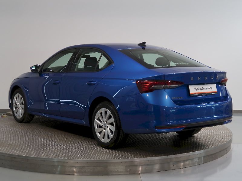 Škoda Octavia (2024) SELECTION 2.0TDI 85KW MATRIX - fotka 7 z 37