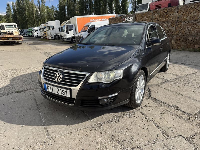 Volkswagen Passat (2006) Automat DSG-Parrot-Nová STK - fotka 1 z 28