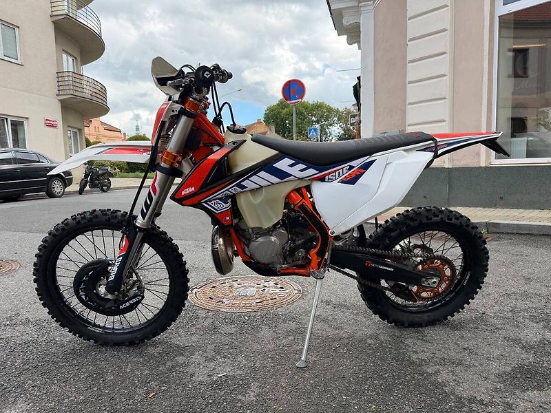 KTM 300 EXC SIX DAYS (2019) 2019 - fotka 4 z 5