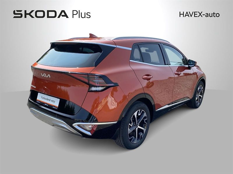 Kia Sportage (2022) 1,6 CRDi 4x4 6MT TOP - fotka 2 z 31