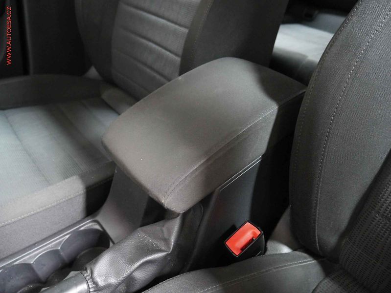 Škoda Octavia (2013) 2.0TDi, ČR, AAC, p.čidla - fotka 19 z 20