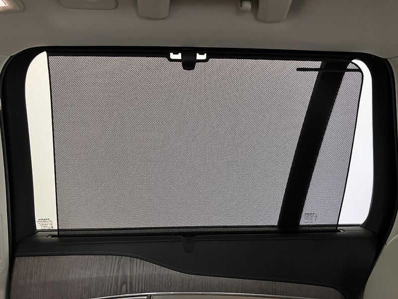 Volvo XC90 B5 AWD Ice Line Plus Dark AT8 - fotka 18 z 50