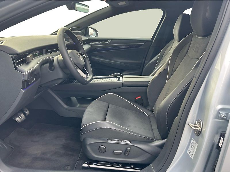 Volkswagen ID.7 Tourer 210  kW, 86 kWh - fotka 11 z 29