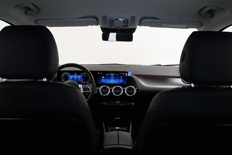 Mercedes-Benz GLA - fotka 23 z 26