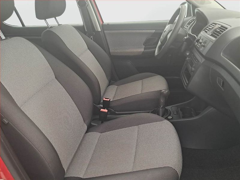 Škoda Fabia (2012) 1.2 12V, Serv.kniha - fotka 9 z 15