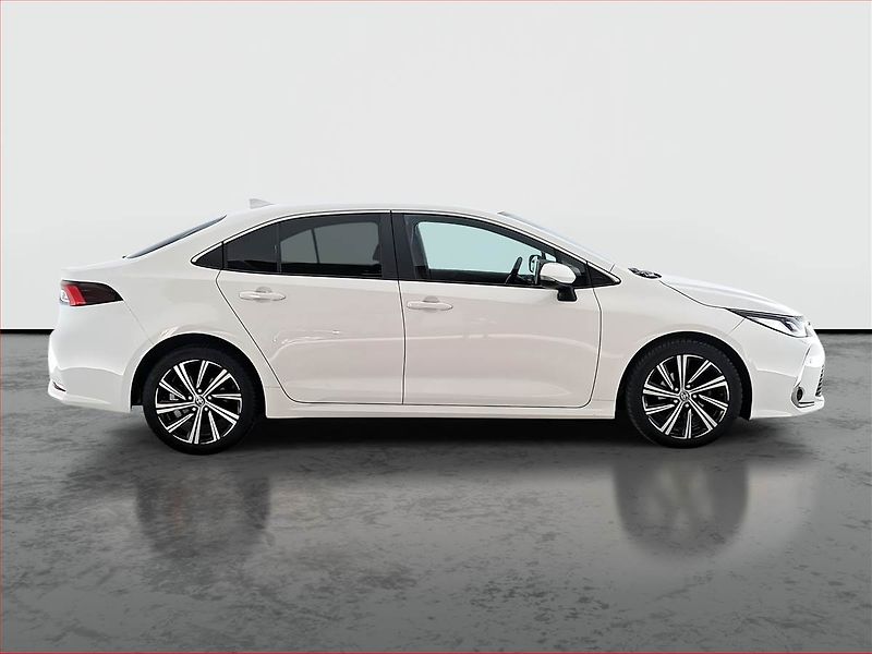 Toyota Corolla (2023) 1.5 VVT-i - fotka 6 z 21