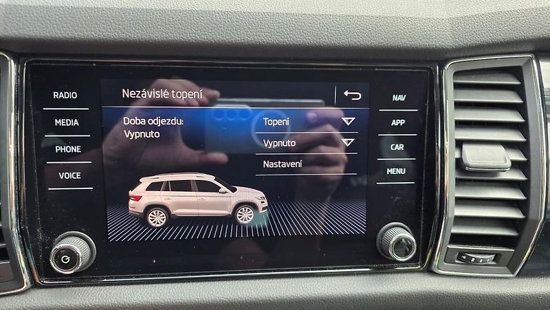 Škoda Kodiaq (2018) 2.0 TDI 140kW 4x4 DSG 7míst - fotka 36 z 43