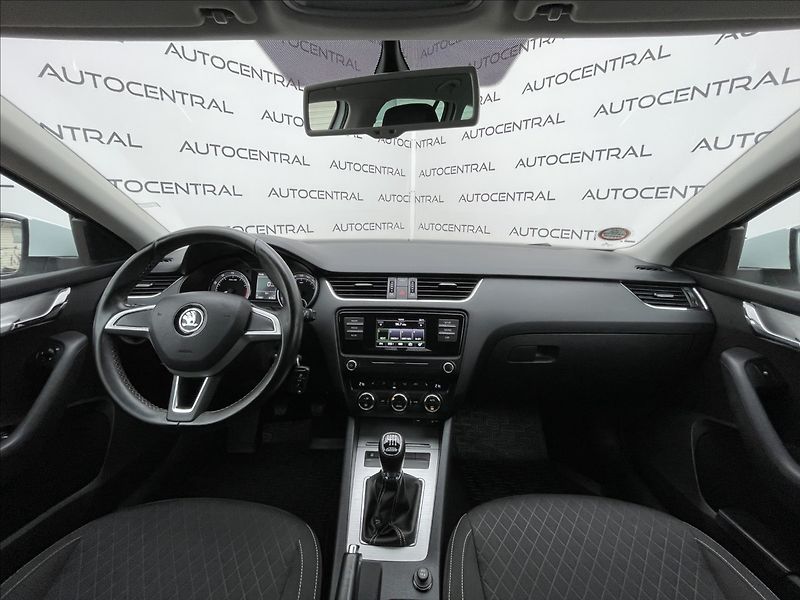 Škoda Octavia 1,2 TSI Edition 81kw 113t.km s - fotka 17 z 23