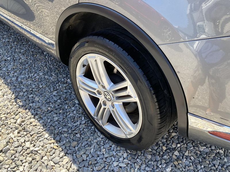 Volkswagen Touareg 3.0TDi 4x4 FL 2017 ELEGANCE 1A - fotka 33 z 176