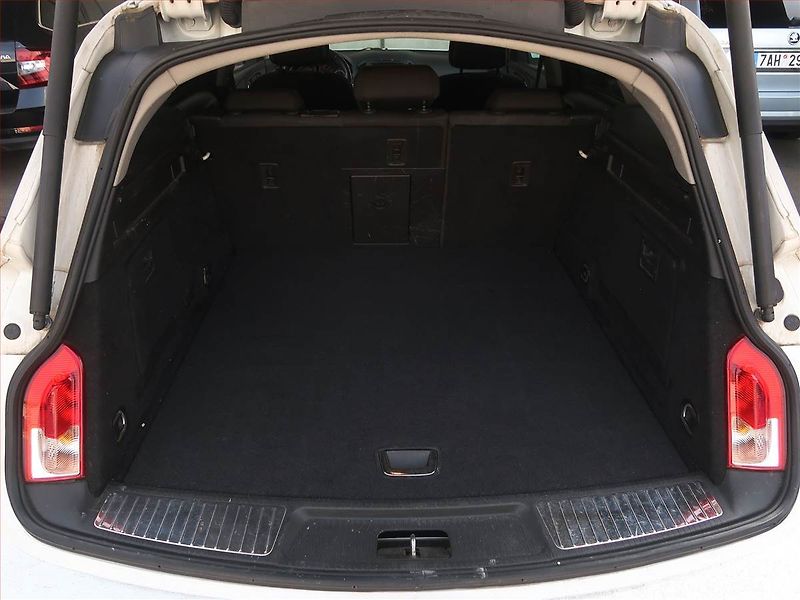 Opel Insignia (2014) 2.0 CDTI, Serv.kniha, Xenony - fotka 14 z 16