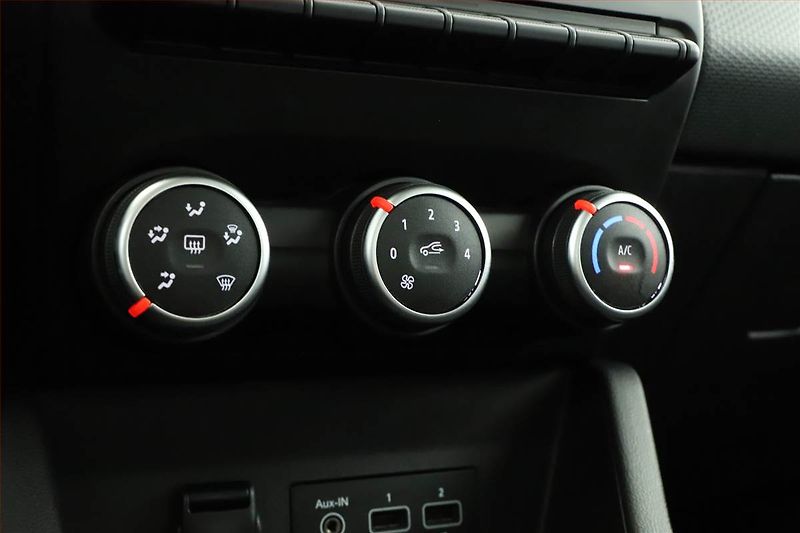 Renault Clio (2021) 1.0 TCe, ČR,1.maj, Serv.kniha - fotka 12 z 19