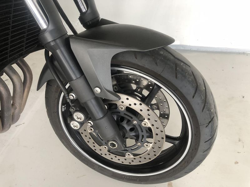 Yamaha FZ 6 N Fazer - fotka 17 z 18