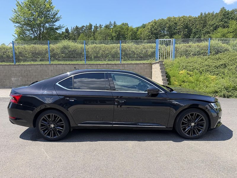 Škoda Superb 2,0TDi 147kW L&K 4x4 aut navi  - fotka 2 z 26
