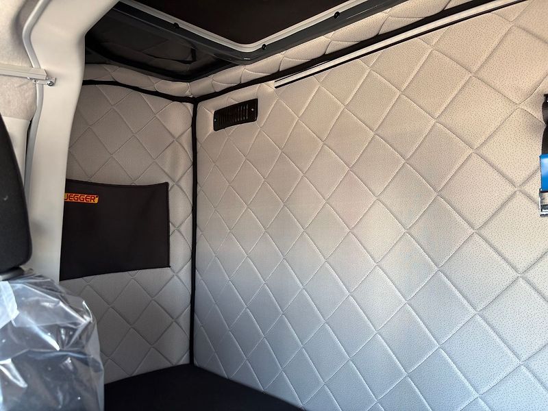 Iveco Daily (2026) 3.0 Hi-matic, souprava 25EP - fotka 15 z 33