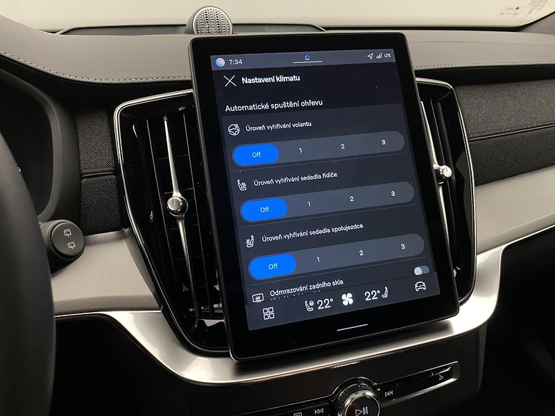 Volvo XC90 (2025) T8 AWD RECHARGE BLACK EDITION  - fotka 50 z 80