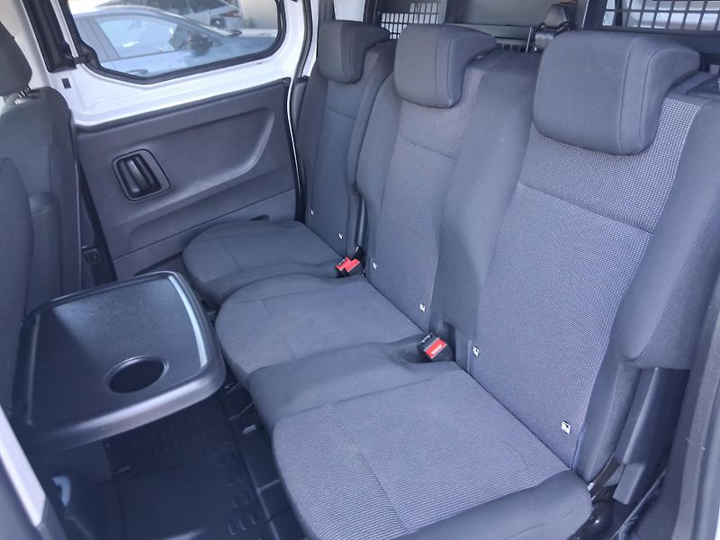 Toyota ProAce City ACTIVE CREWCAB 1.5 D-4D 96kW   - fotka 5 z 21