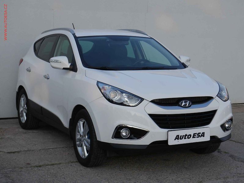 Hyundai ix35 (2012) 2.0CRDi 4x4, AC - fotografie inzerátu