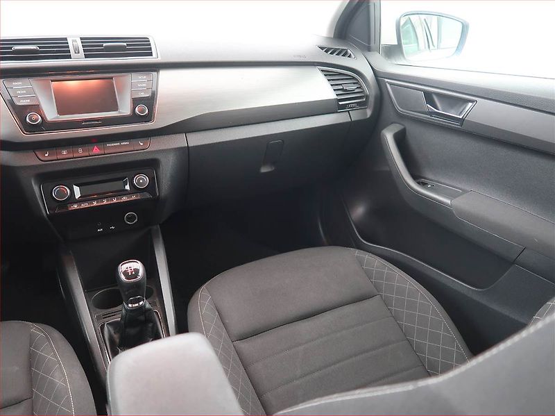 Škoda Fabia (2015) Style 1.4 TDI, po STK - fotka 8 z 20