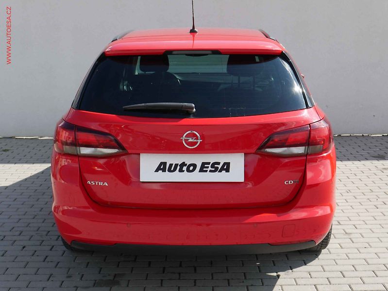 Opel Astra (2018) 1.6 CRDi Sports Tourer, ČR - fotka 5 z 20